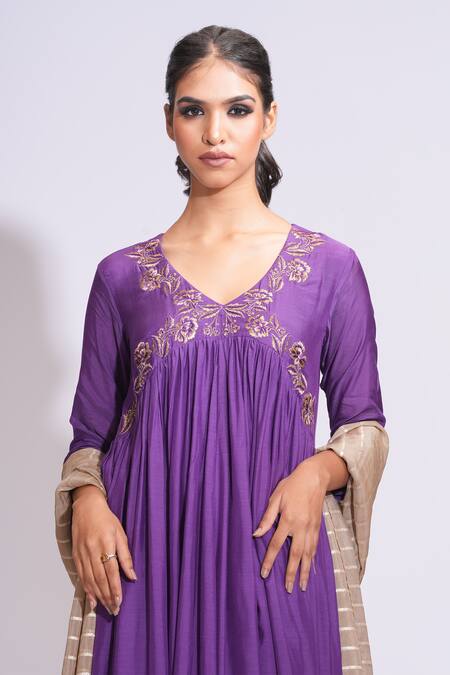 Shruti S Purple Cotton, Organza Embroidery V-neck Floral Zari Anarkali Set at Aza Fashions Shruti S_Purple Cotton, Organza Embroidery V-neck Floral Zari Anarkali Set _at_Aza_Fashions