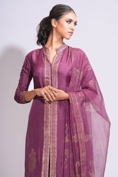 Shop Shruti S Wine Silk, Modal, Organza Embroidery Mandarin Floral Hand Block Print Kurta Set Online at Aza Fashions Shop_Shruti S_Wine Silk, Modal, Organza Embroidery Mandarin Floral Hand Block Print Kurta Set _Online_at_Aza_Fashions