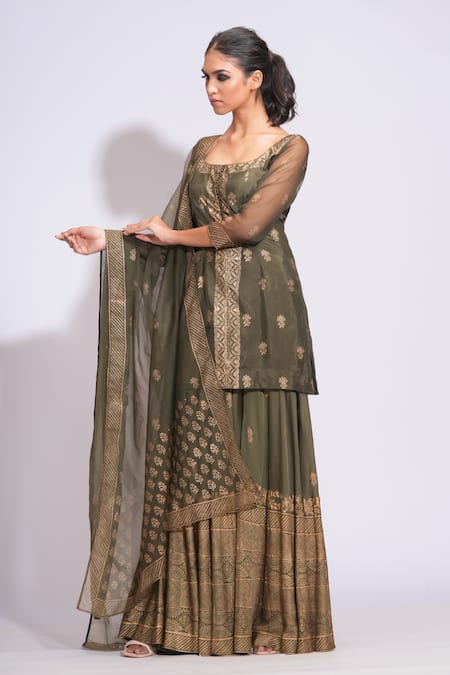 Shruti S Green Silk, Modal, Organza Embroidery Scoop Floral Hand Block Print Sharara Set Online at Aza Fashions Shruti S_Green Silk, Modal, Organza Embroidery Scoop Floral Hand Block Print Sharara Set _Online_at_Aza_Fashions