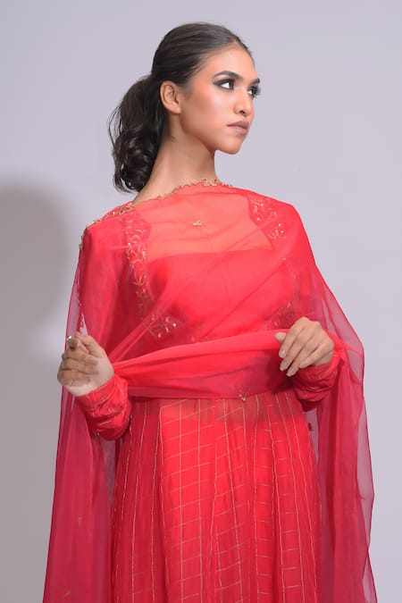 Shruti S Red Silk, Organza Sequins, Embroidery, Zari Square , Keyhole Kurta Set at Aza Fashions Shruti S_Red Silk, Organza Sequins, Embroidery, Zari Square , Keyhole Kurta Set _at_Aza_Fashions