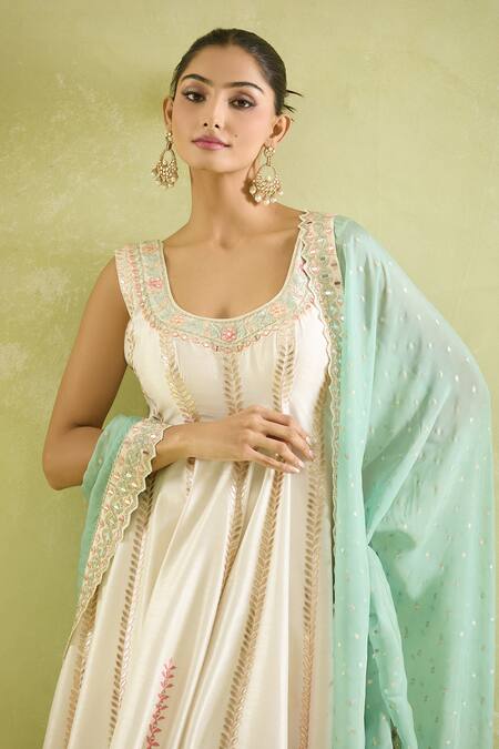 SUHINO_White Organza, Georgette, Silk Embroidery, Mirrors Bloom Vine Anarkali Set _Online_at_Aza_Fashions