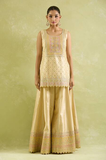 Shop SUHINO Yellow Silk, Organza, Chiffon Mirrors, Zari, Embroidery Bloom Art Kurta Set Online at Aza Fashions Shop_SUHINO_Yellow Silk, Organza, Chiffon Mirrors, Zari, Embroidery Bloom Art Kurta Set_Online_at_Aza_Fashions