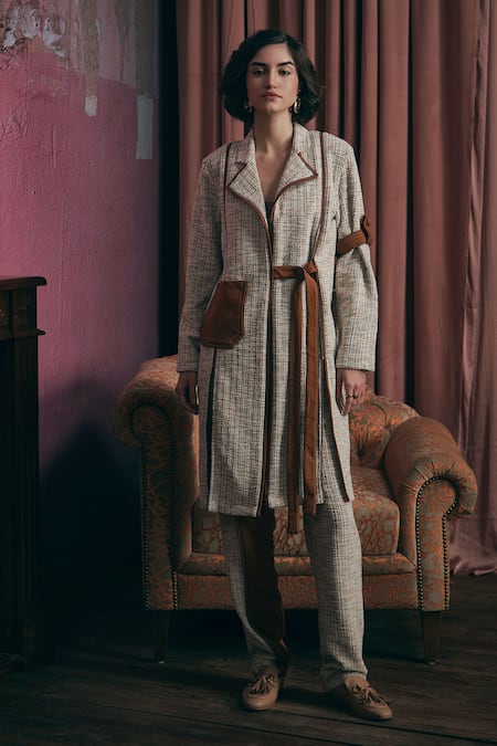 Sunandini Orange Tweed Sweetheart Neck Coat And Trouser Set Online at Aza Fashions Sunandini_Orange Tweed Sweetheart Neck Coat And Trouser Set _Online_at_Aza_Fashions