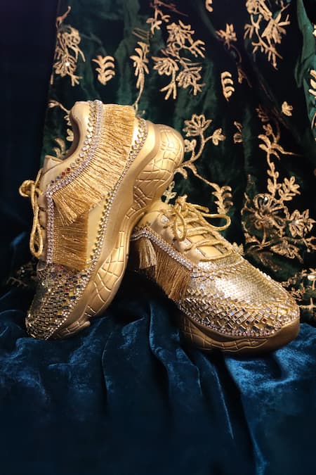 Chal Jooti Gold Sequins, Stones Embellished Sneakers With Fringes at Aza Fashions Chal Jooti_Gold Sequins, Stones Embellished Sneakers With Fringes _at_Aza_Fashions