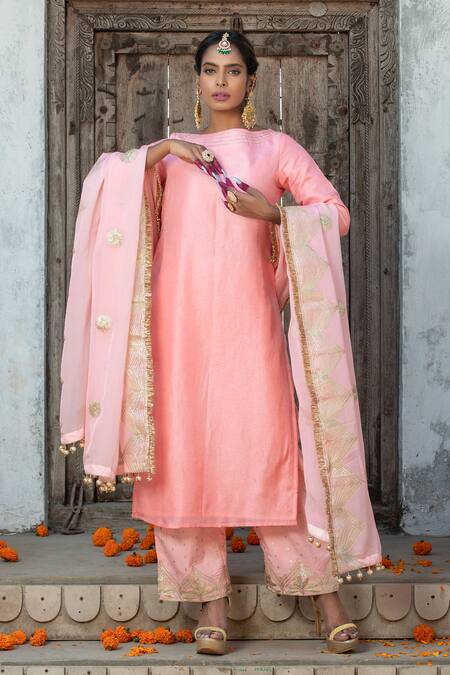 Buy Monk & Mei By Sonia Anand Pink Silk, Organza Tassels, Gota Patti Boat Neck Embroidered Salmon Kurta Set Online at Aza Fashions Buy_Monk & Mei By Sonia Anand_Pink Silk, Organza Tassels, Gota Patti Boat Neck Embroidered Salmon Kurta Set _Online_at_Aza_Fashions