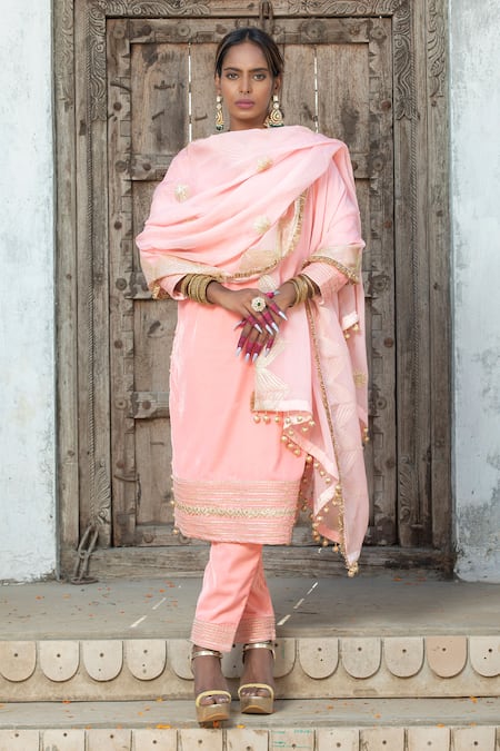 MONK & MEI BY SONIA ANAND Gota Work Hem Kurta Pant Set 