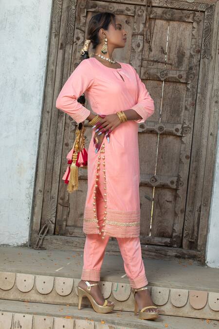 Shop Monk & Mei By Sonia Anand Pink Organza, Velvet Gota Patti, Tassels Embroidered Work Kurta Pant Set Online at Aza Fashions Shop_Monk & Mei By Sonia Anand_Pink Organza, Velvet Gota Patti, Tassels Embroidered Work Kurta Pant Set _Online_at_Aza_Fashions