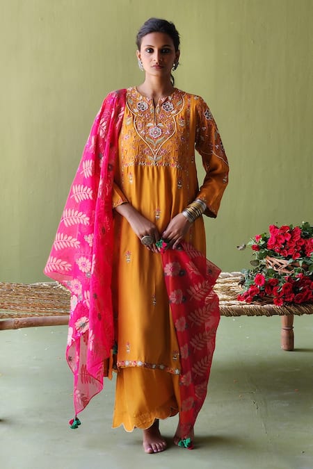 Pooja Singhal Bahara Thread Embroidered Kurta Set 