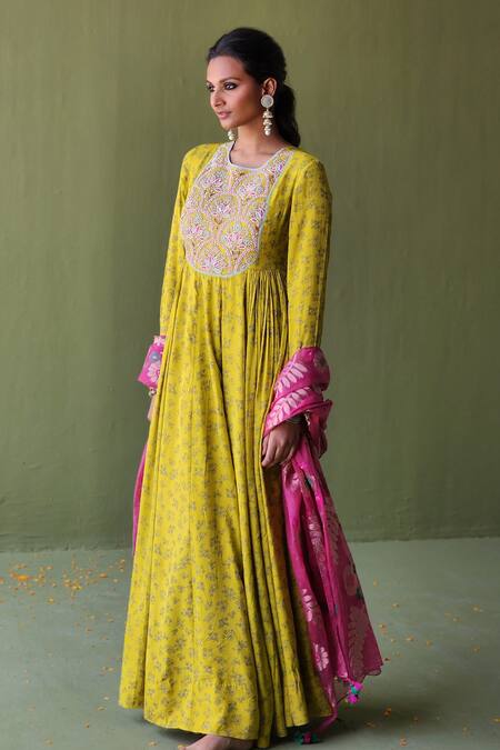 Pooja Singhal Green Silk, Linen, Handloom Cotton Gulshan Print Embroidered Anarkali Set Online at Aza Fashions Pooja Singhal_Green Silk, Linen, Handloom Cotton Gulshan Print Embroidered Anarkali Set_Online_at_Aza_Fashions
