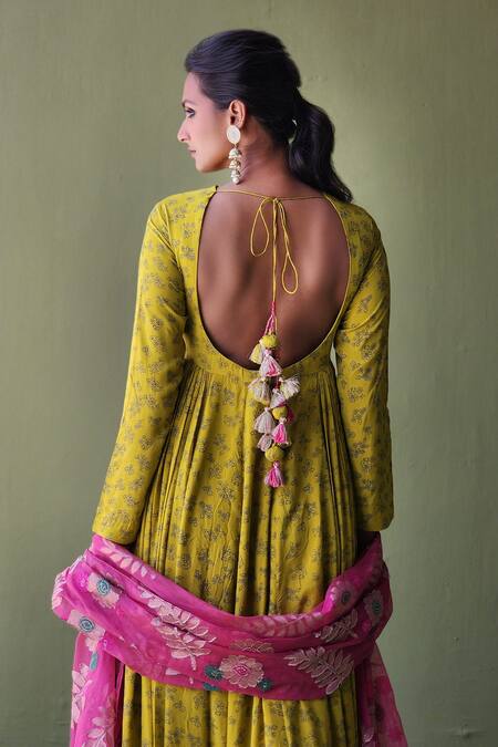 Shop Pooja Singhal Green Silk, Linen, Handloom Cotton Gulshan Print Embroidered Anarkali Set Online at Aza Fashions Shop_Pooja Singhal_Green Silk, Linen, Handloom Cotton Gulshan Print Embroidered Anarkali Set_Online_at_Aza_Fashions