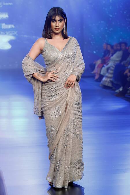 Buy_Rabani & Rakha_Silver Georgette Cut Work, Sequins Plunge Neck Embroidered Grey Saree And Blouse _Online_at_Aza_Fashions