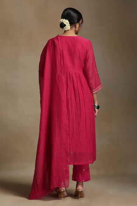 Shop Weaver Story Pink Chanderi, Cotton Satin Sequins, Embroidery V-neck Kurta Set at Aza Fashions Shop_Weaver Story_Pink Chanderi, Cotton Satin Sequins, Embroidery V-neck Kurta Set _at_Aza_Fashions