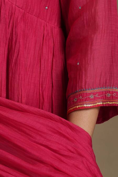 Weaver Story Pink Chanderi, Cotton Satin Sequins, Embroidery V-neck Kurta Set at Aza Fashions Weaver Story_Pink Chanderi, Cotton Satin Sequins, Embroidery V-neck Kurta Set _at_Aza_Fashions