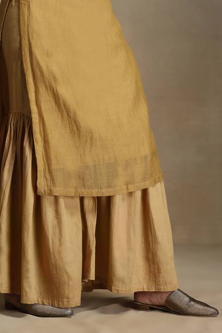 Buy Weaver Story Yellow Chanderi, Cotton Satin Sequins, Embroidery Split Floral Kurta Set Buy_Weaver Story_Yellow Chanderi, Cotton Satin Sequins, Embroidery Split Floral Kurta Set