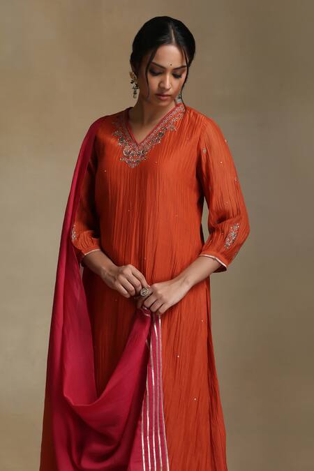 Shop_Weaver Story_Orange Chanderi, Cotton Satin Sequins, Embroidery V-neck Floral Kurta Set _Online_at_Aza_Fashions