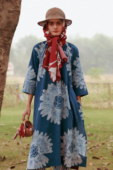 Doodlage_Blue Cotton Round Neck Batik Floral Tunic And Striped Pant Set _at_Aza_Fashions