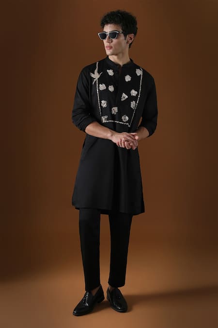 KOMAL KOTHARI Cotton Egret Embroidered Yoke Kurta 