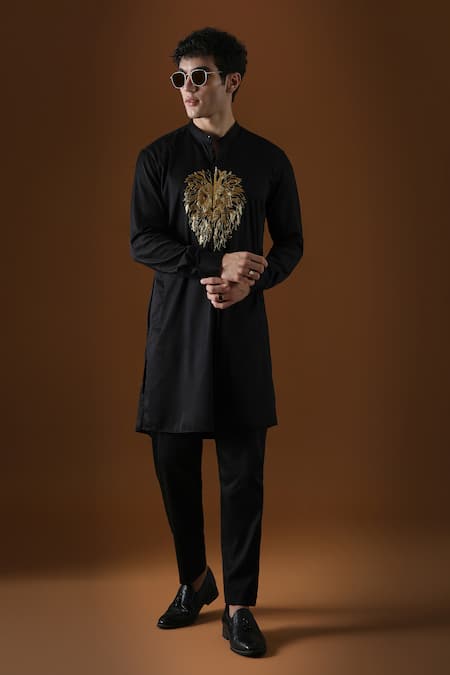 KOMAL KOTHARI Lion Embroidered Front Button Down Kurta 