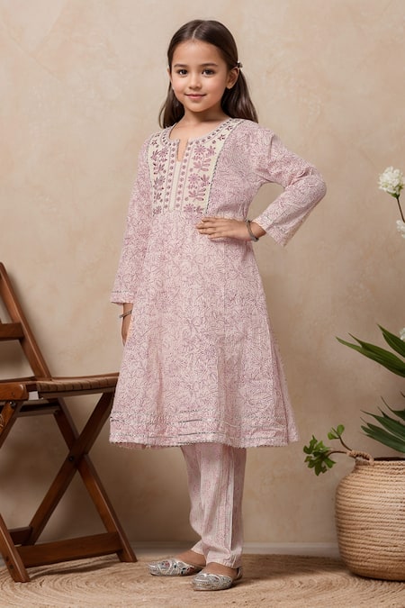 Petite Pomme_Off White Cotton Embroidery Floral Print Thread Work Kurta And Trouser Set _Online_at_Aza_Fashions