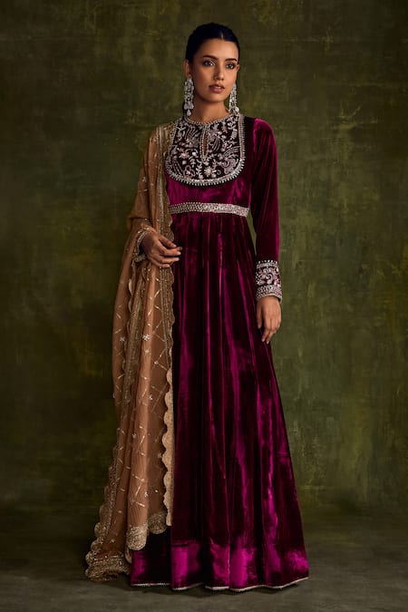 Label Sanya Gulati Floral Embroidered Anarkali With Dupatta 