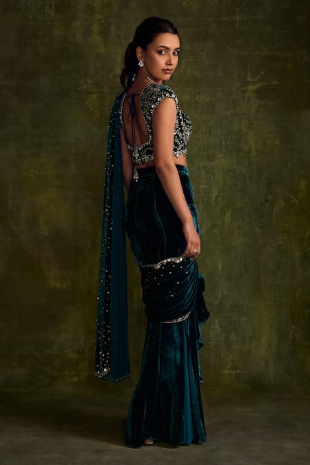 Label Sanya Gulati Hand Embroidered Pre-Draped Saree & Blouse 