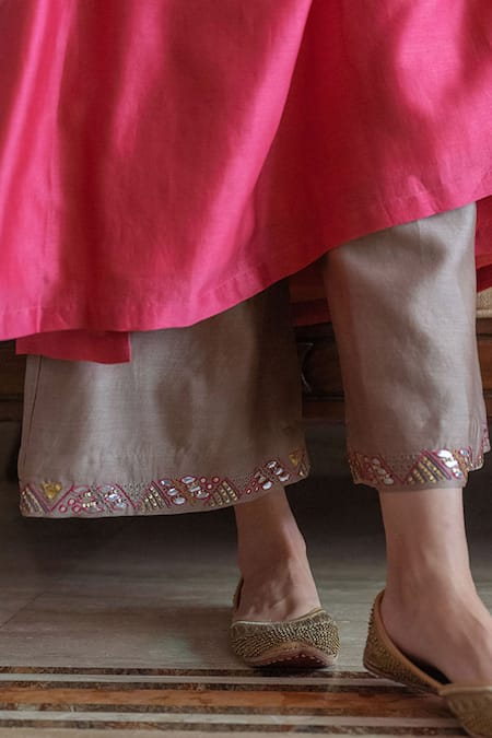 Shop Vaaya Red Silk, Chanderi Gota Patti, Embroidery Round Neck Kurta Pant Set Online at Aza Fashions Shop_Vaaya_Red Silk, Chanderi Gota Patti, Embroidery Round Neck Kurta Pant Set _Online_at_Aza_Fashions