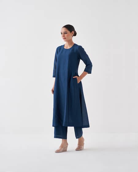 Vaaya_Blue Handloom Cotton, Silk, Chanderi Round Neck Midnight Solid Kurta Set _Online_at_Aza_Fashions