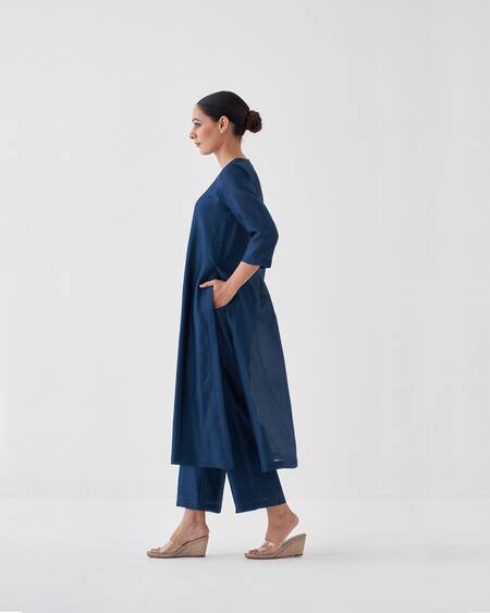 Vaaya_Blue Handloom Cotton, Silk, Chanderi Round Neck Midnight Solid Kurta Set _at_Aza_Fashions