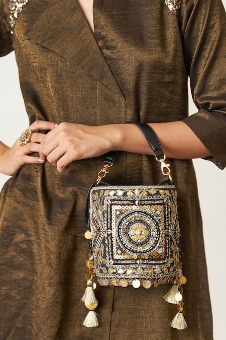 Vaaya Black Handloom Cotton Sequins Asymmetric Embellished Kurta Set at Aza Fashions Vaaya_Black Handloom Cotton Sequins Asymmetric Embellished Kurta Set _at_Aza_Fashions