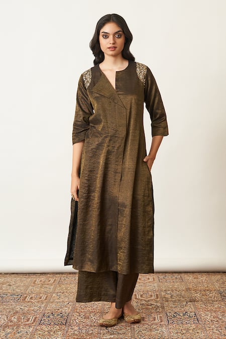 Buy Vaaya Black Handloom Cotton Sequins Asymmetric Embellished Kurta Set Buy_Vaaya_Black Handloom Cotton Sequins Asymmetric Embellished Kurta Set