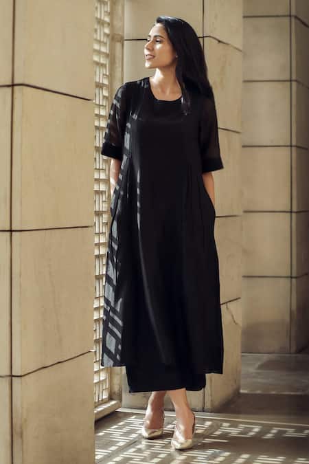 Vaaya Pintucked Black Kurta Set 