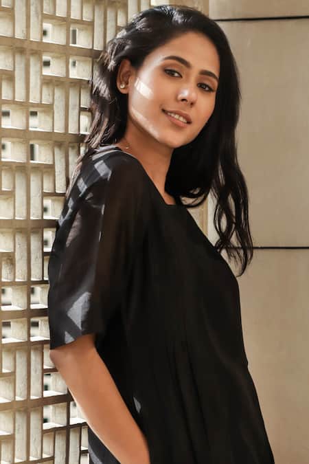 Buy_Vaaya_Black Silk, Chanderi Round Neck Pintucked Kurta Set _Online_at_Aza_Fashions