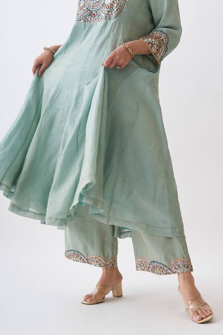 Buy Vaaya Green Chanderi, Silk Embroidery, Gota Patti, Zari Boat Neck Anarkali Set Buy_Vaaya_Green Chanderi, Silk Embroidery, Gota Patti, Zari Boat Neck Anarkali Set