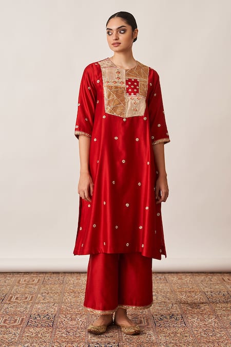 Vaaya_Red Tissue, Silk, Chanderi Embroidery, Tassels Round Neck Banarasi Kurta Set _at_Aza_Fashions