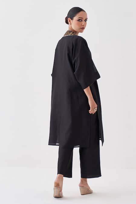 Vaaya Black Banarasi Patch Kurta Set