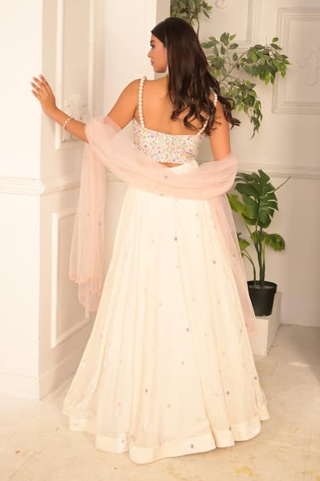 Vridhi Somaani Floral Embroidered Ivory Lehenga Set 