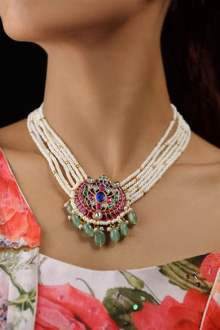 The Bling Girll Floral Stone Embellished Pendant Necklace 