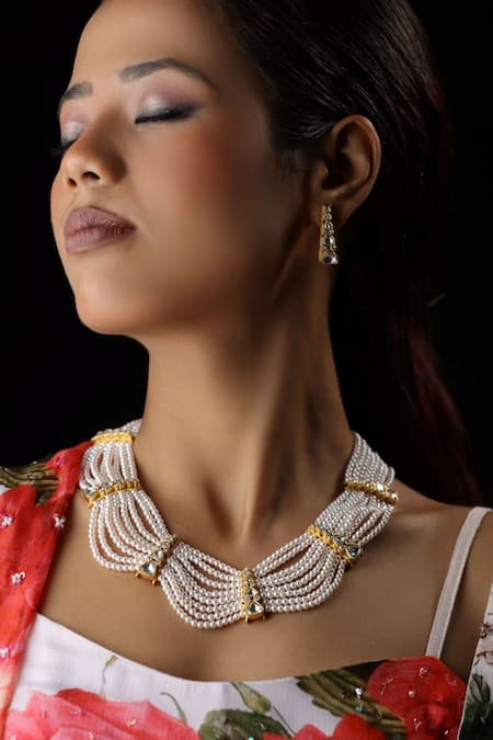 The Bling Girll Polki Embellished Pearl Scalloped Necklace Set 