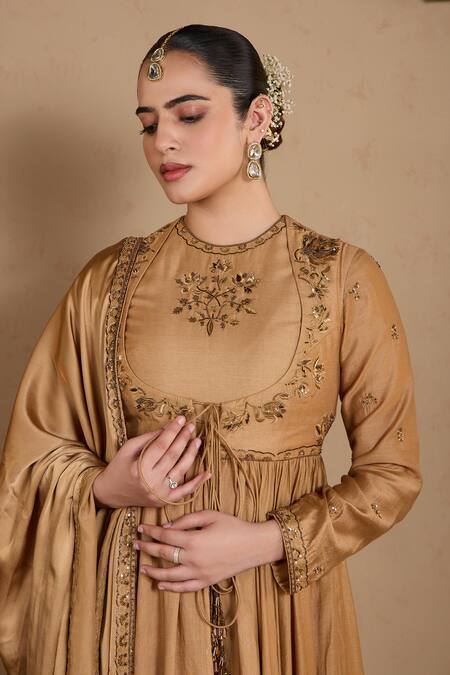 Buy_House Of KàRMàH_Gold Chanderi, Silk Satin Sequins, Beads, Zari, Floral Motif Angarkha Set 
