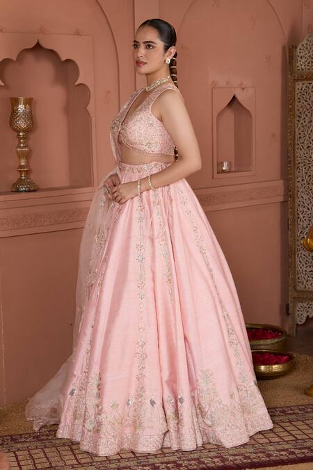 Buy House Of Karmah Peach Silk, Organza Beads, Embroidery V-neck Floral Lehenga Set Online at Aza Fashions Buy_House Of Karmah_Peach Silk, Organza Beads, Embroidery V-neck Floral Lehenga Set _Online_at_Aza_Fashions