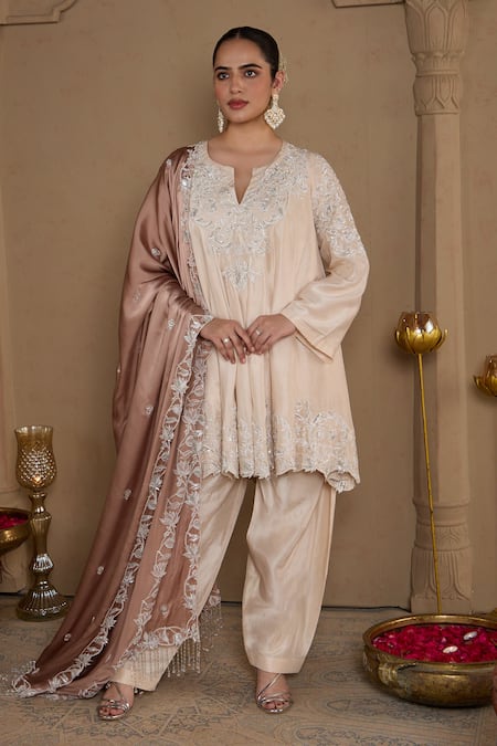 HOUSE OF KÀRMÀH Gold Dupion Silk Embroidered Floral Notched Satin Kurta Pant Set 