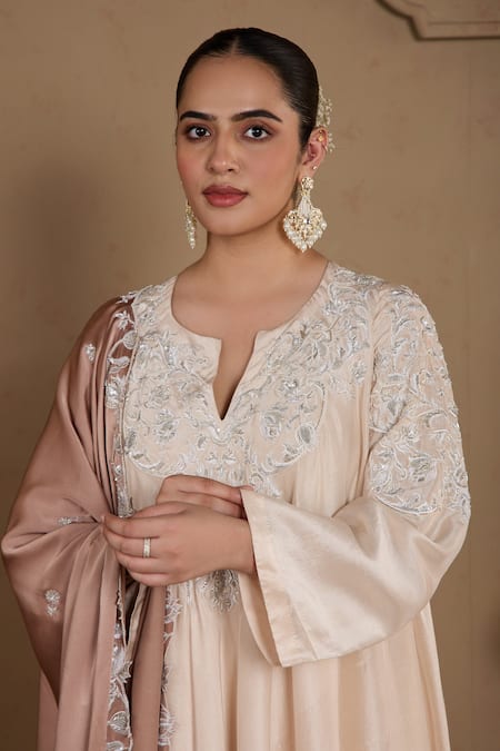 House Of Karmah Gold Silk Satin Cut Work, Tassels Split V-neck Floral Cutwork Kurta Set at Aza Fashions House Of Karmah_Gold Silk Satin Cut Work, Tassels Split V-neck Floral Cutwork Kurta Set _at_Aza_Fashions