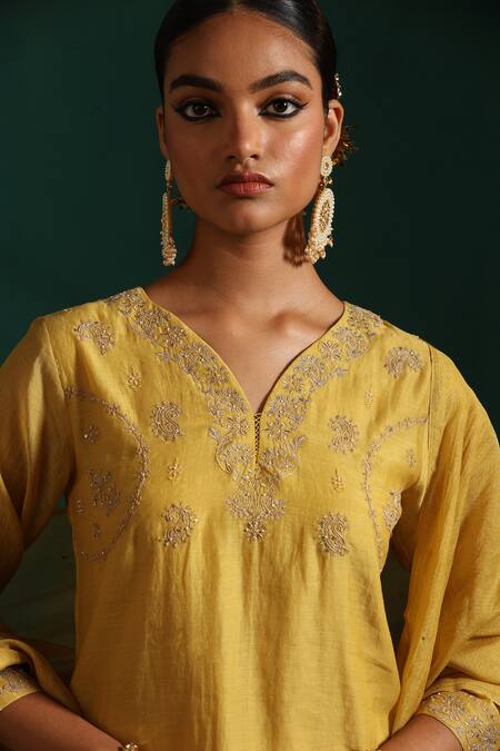 Buy_Beige_Yellow Chanderi, Cotton Satin Zari, Sequins V-neck Embroidered Kurta Pant Set_Online_at_Aza_Fashions
