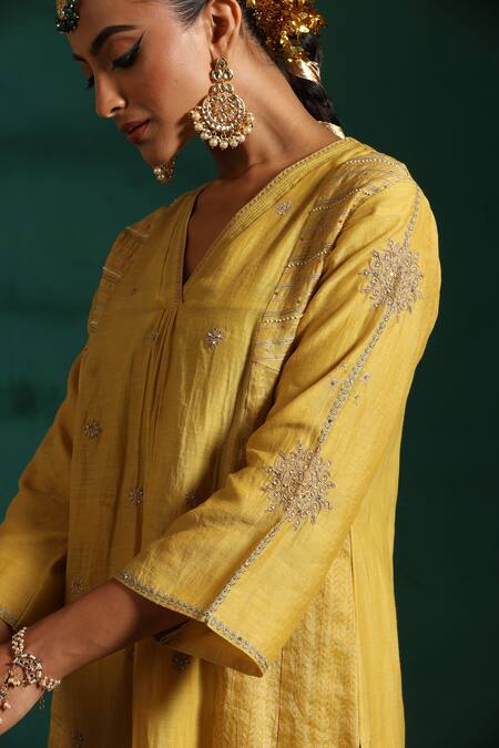 Beige_Yellow Chanderi, Cotton Satin Sequins, Embroidery V-neck Kurta Pant Set_at_Aza_Fashions