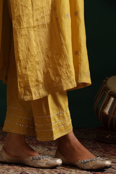 Buy_Beige_Yellow Chanderi, Cotton Satin Sequins, Embroidery V-neck Kurta Pant Set