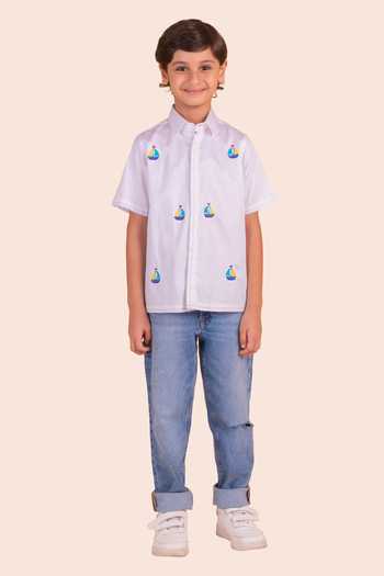 Partykles_White Cotton Embroidery Ship Motif Shirt _Online_at_Aza_Fashions