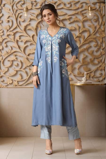 Samyukta Singhania Floral Sequin Embroidered Kurta With Pant 
