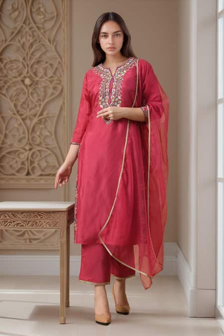 Shop_Samyukta Singhania_Pink Organza, Silk Lace, Embroidery Notched Neck Onion Floral Thread Kurta Set _Online_at_Aza_Fashions
