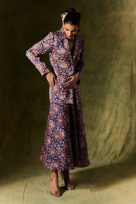 Shop Jodi Blue Silk Sequins, Beads, Embroidery Floral Handblock Print Blazer And Skirt Set at Aza Fashions Shop_Jodi_Blue Silk Sequins, Beads, Embroidery Floral Handblock Print Blazer And Skirt Set _at_Aza_Fashions