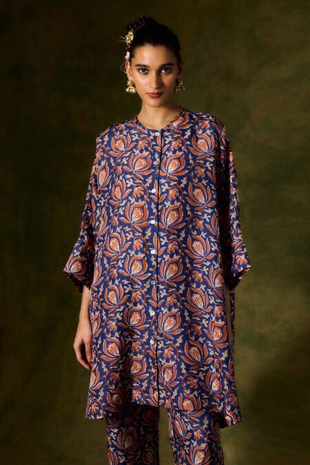 Shop Jodi Blue Silk Embroidery Round Neck Floral Handblock Print Kurta Set Online at Aza Fashions Shop_Jodi_Blue Silk Embroidery Round Neck Floral Handblock Print Kurta Set _Online_at_Aza_Fashions